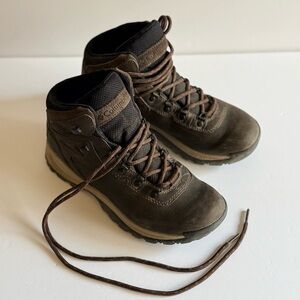 Columbia Dark Brown Outdoor Hiking Boots SZ 8